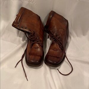 Vintage women Brown Leather Shoes